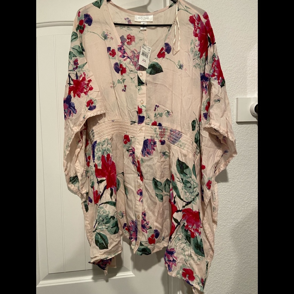 Motherhood Maternity top X1